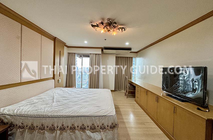 Condominium in Sathorn 